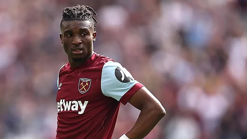 قدوس يقترب من الهلال