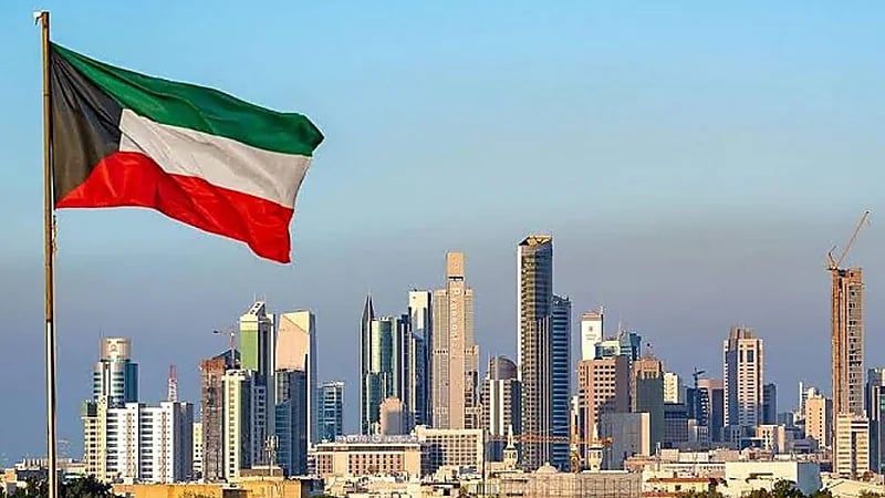 الكويت تطيح بشبكة تلاعب في السحب وتوقف المتورطين قبل هروبهم
