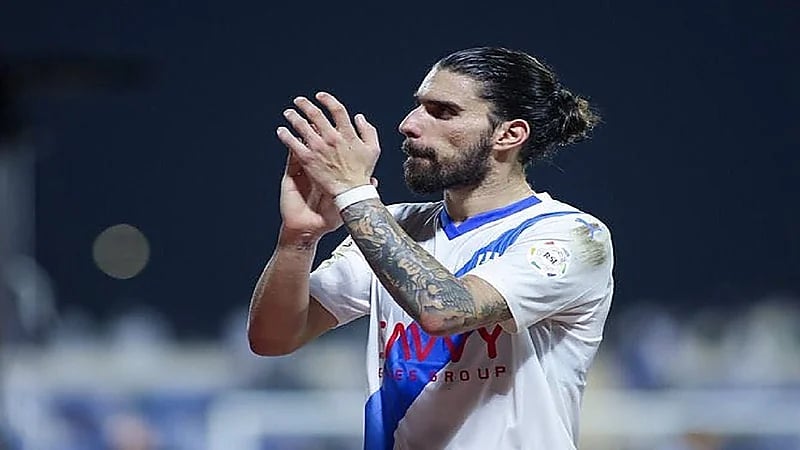 توتنهام يرغب في التعاقد مع نيفيز