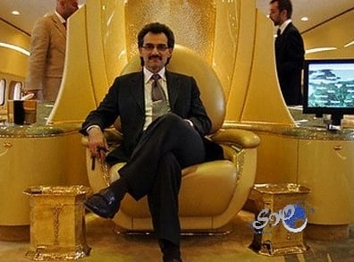 الوليد بن طلال يبيع "القصر الطائر"