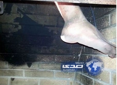 أرادت مشاهدة الألعاب النارية.. فسقطت في موقدة