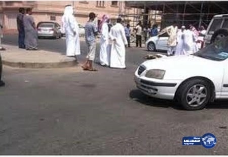 متهور يدهس طفلاً كان ينتظر شهادته أمام المدرسة في "ردحة جازان"