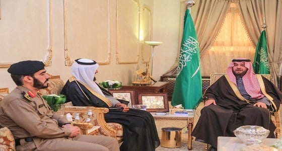 أمير الحدود الشمالية يستقبل مدير إدارة السجون بالمنطقة السابق