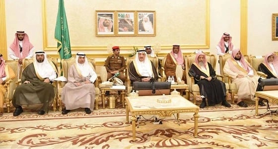 أمير جازان يخصص جلسته الأسبوعية لموضوع " تاريخ ومملكة التاريخ في ضوء رؤية 2030 "