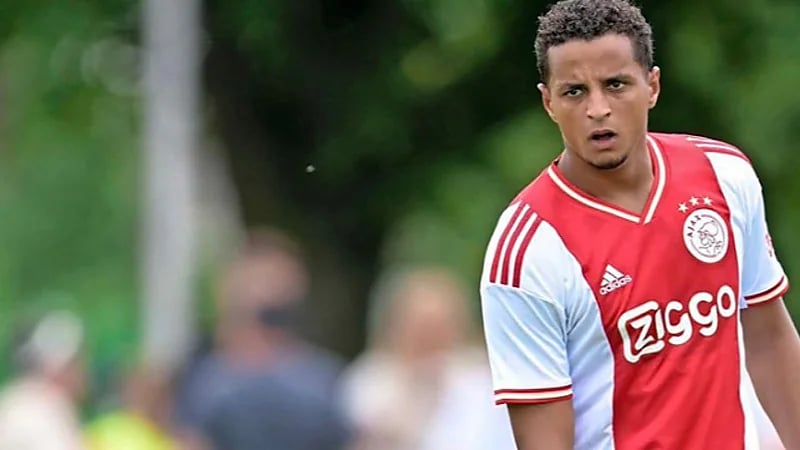 لاعب من أصول مغربية يتلقى تهديدات بالقتل من مجهولين