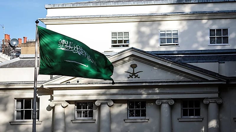 سفارة المملكة في بريطانيا: نتابع واقعة وفاة الطالب السعودي ونستكمل إجراءات نقل الجثمان إلى المملكة