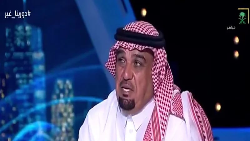 بالدموع.. الخليفة يكشف عن دور والدته في نجاحه مع الخلود