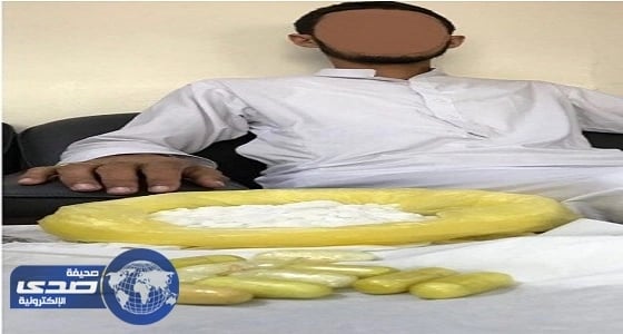 إحباط تهريب 6 كيلو " هيروين وشبو " داخل أحشاء شخصين بالطائف