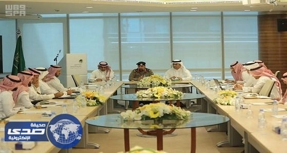 العمل والأمن العام تبحثان مع شركات الاستقدام دورها في حملة "  وطن بلا مخالف  "