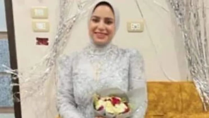 ذهبت لشراء دواء شقيقتها.. مصرع عروس قبل أيام من زفافها في حادث سير
