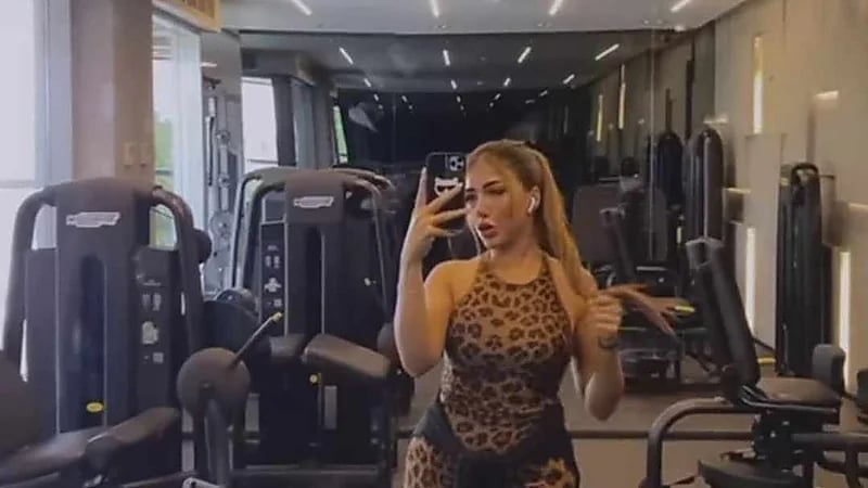 سارة سلامة بملابس رياضية جريئة..صور