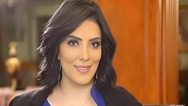 حورية فرغلي تنفعل على إحدى المعجبات: إخرسي! .. فيديو