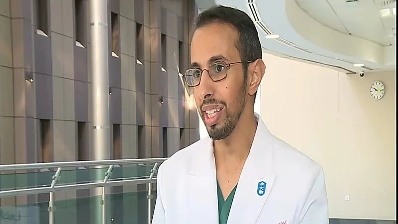 بالفيديو.. فريق طبي بجامعة الملك سعود ينجح باستئصال ورم في حوض طفل دون الحاجة للبتر