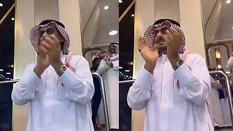 شاهد..فرحة الأمير نواف بن سعد بهدف الهلال الأول في شباك أوراوا