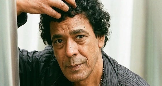 محمد منير يطمأن جمهوره بعد عملية جراحية " أنا زي الفل "