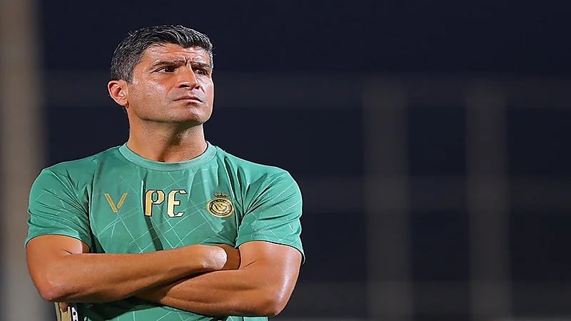 "إيمانويل" يكشف حقيقة تدخل إدارة النصر في عمله