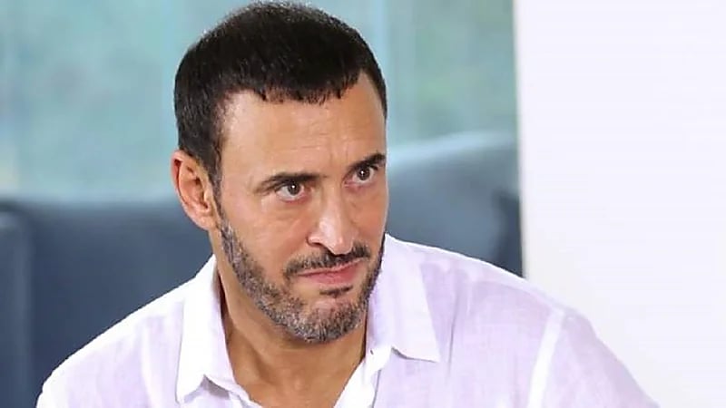 أسرة تتهم كاظم الساهر بنكران الجميل وتطالب برد مبلغ اقترضه قبل 40 عام