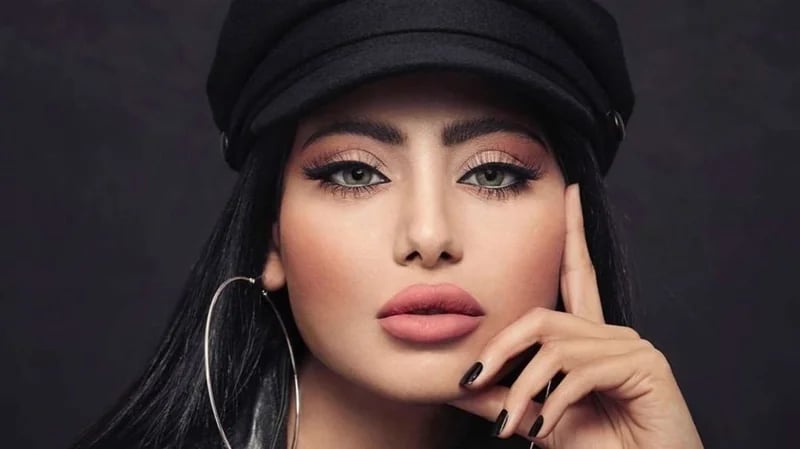 شيلاء سبت تستعرض سيارة باهظة الثمن تلقتها هدية في عيد ميلادها