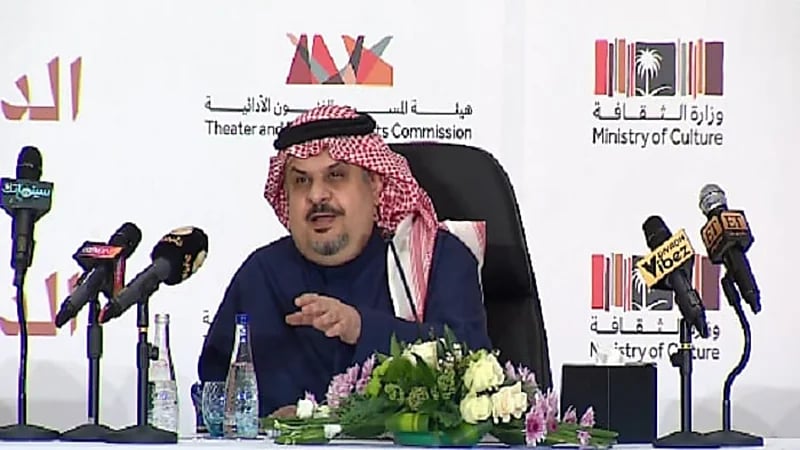 بالفيديو.. "عبدالرحمن بن مساعد" هو الملحن صاحب الاسم المستعار "صادق الشاعر"