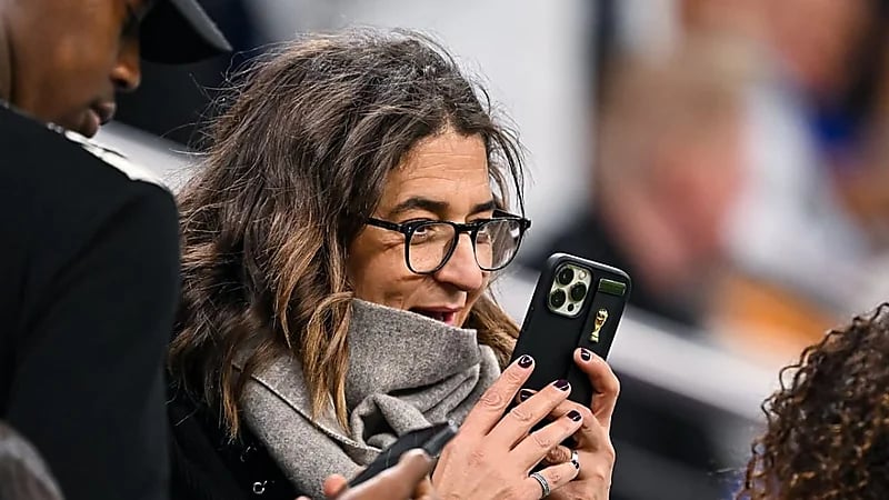 سر مكالمة فايزة العماري العاجلة مع رئيس ريال مدريد