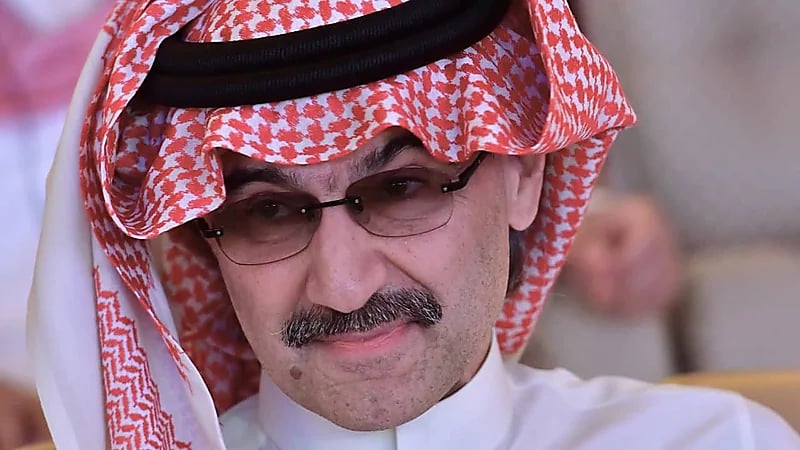 ‏الأمير الوليد في محادثات مع صندوق الاستثمارات العامة للاستحواذ على نادي ⁧‫الهلال.. فيديو