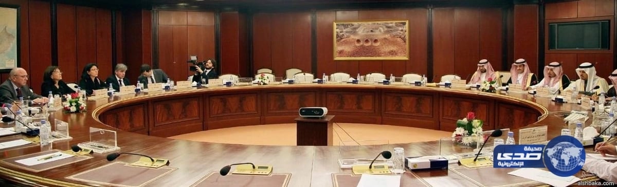 الكشف عن هاتف آيفون الجديد القابل للطي "آيفون فليب"