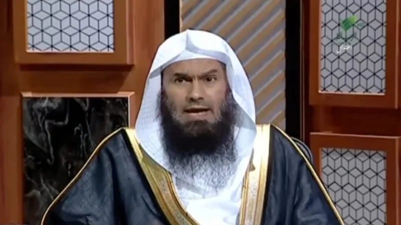 "الودعان" يوضح حكم تغطية المرأة للوجه في صلاتها حتى بعدم وجود الرجال