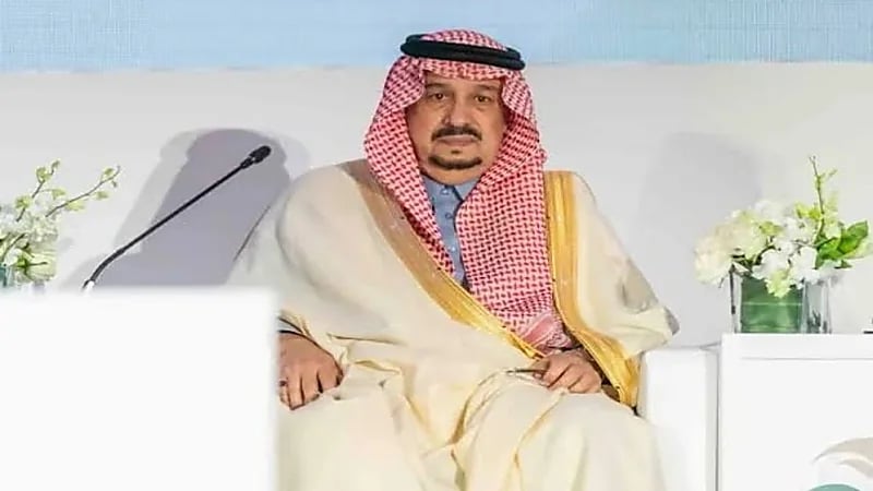 أمير الرياض يعزي رئيس الاستخبارات العامة في وفاة ابنته