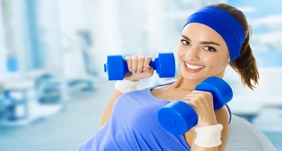 9 حقائق تميّز ذوات الصدر الصغير عن غيرهن