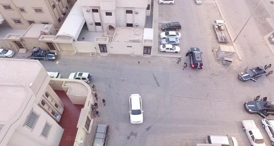 بالصور.. أمن الدولة يحبط عملية إرهابية في الرياض ويلقي القبض على إرهابيين