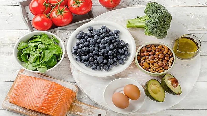 أطعمة تساعد على تحسين الحالة النفسية السيئة