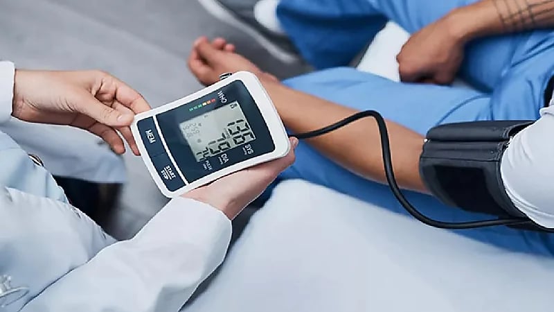 النمر: الضغط مرض صامت وقد يسبب صداع حسب كفاءة قلب المريض