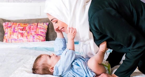 علماء: الأمومة تقود إلى الشيخوخة المبكرة