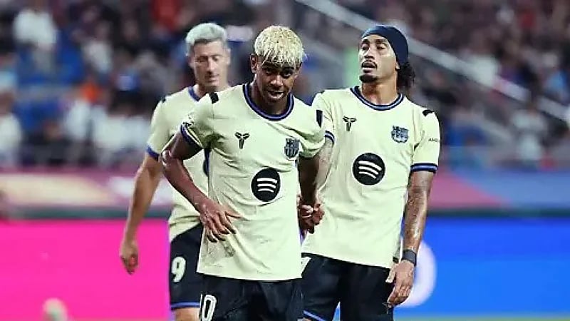 تخريب متعمد لجدارية لامين يامال في برشلونة.. صور