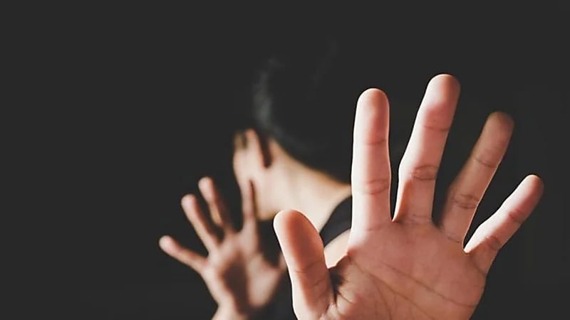 نائب برلماني تونسي يتحرش بقاصر ويجاهر بالفاحشة