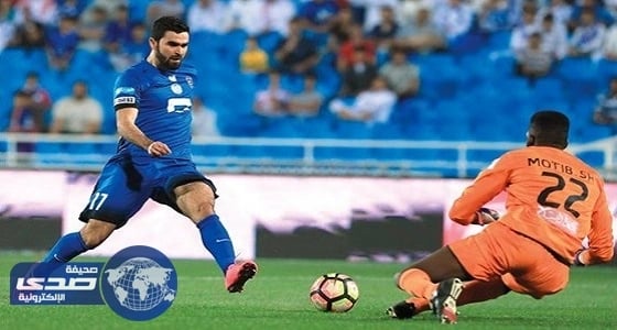 الأهلي الإماراتي يخطط لضم عمر خريبين بالانتقالات الصيفية