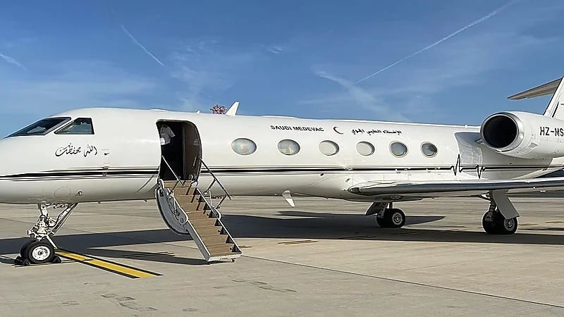 نقل مواطن من إندونيسيا إلى المملكة عبر طائرة الإخلاء الطبي