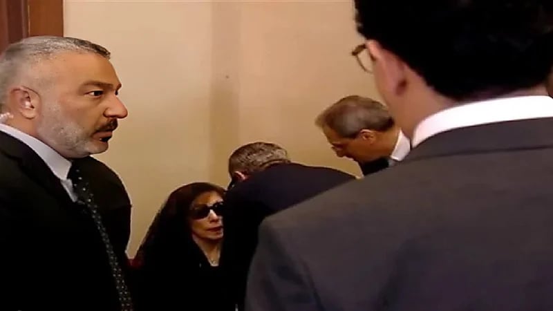 فيروز توجه رسالة محبة لمصر في عزاء نجلها