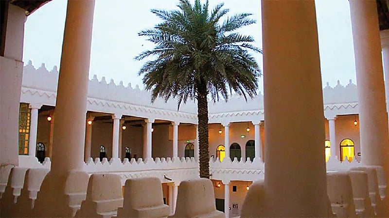 بالفيديو.. العساف: "بئر معطلة" وراء تسمية حي المربع بهذا الاسم