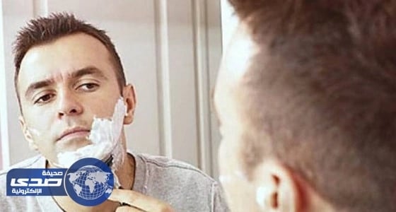 بالفيديو.. طريقة مثيرة للحلاقة باستخدام الجوال