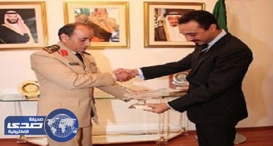 سفير المملكة في ألمانيا يزور الملحقية العسكرية ببرلين