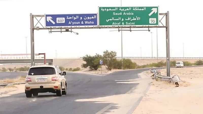 نجوم الفن يهنئون الجمهور بمناسبة العام الجديد2022