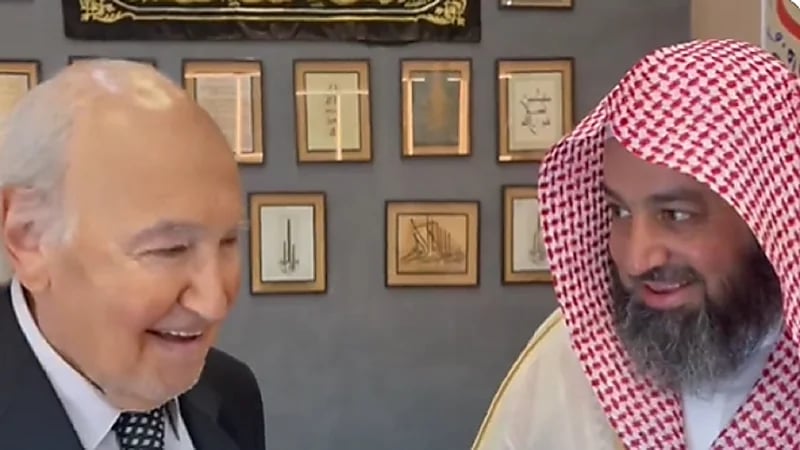 بالفيديو.. أرجنتيني لوكيل وزارة الشؤون الإسلامية: "أنتم مبسوطين ونحن نبكي"