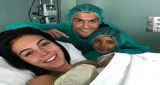 " آلانا مارتنا " الطلفة الرابعة لكريستيانو رونالدو