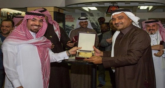 الفنان العوام ينفذ حملة تبرع بالدم لصالح مستشفيات الرياض