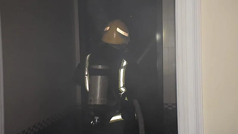 الدفاع المدني: إخماد حريق في شقة سكنية بحي النسيم