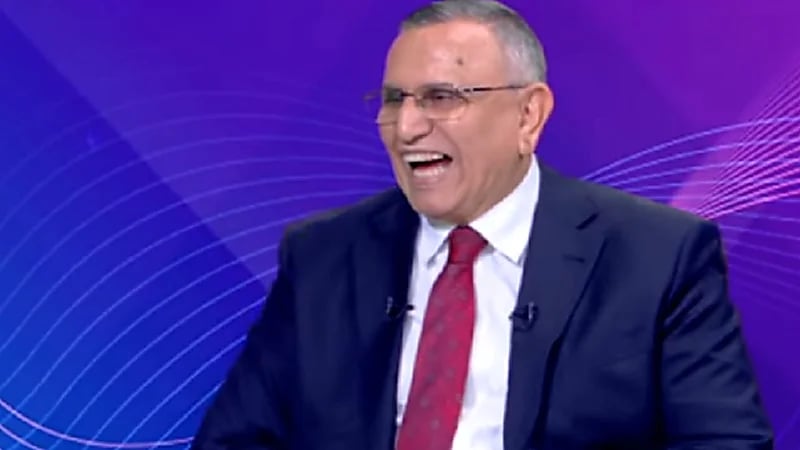 رئيس حزب مصري يربط اسم حزبه بآية قرآنية ويثير عاصفة من الانتقادات .. فيديو