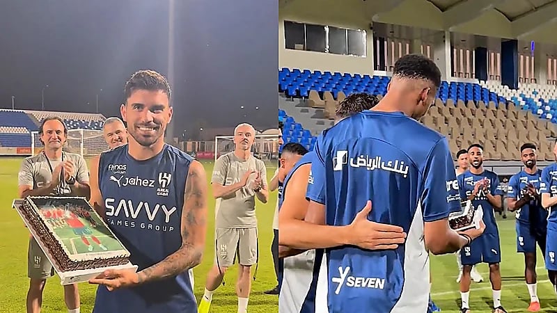 لاعبو الهلال يحتفلون بـ نيفيز بعد تتويجه مع البرتغال .. فيديو