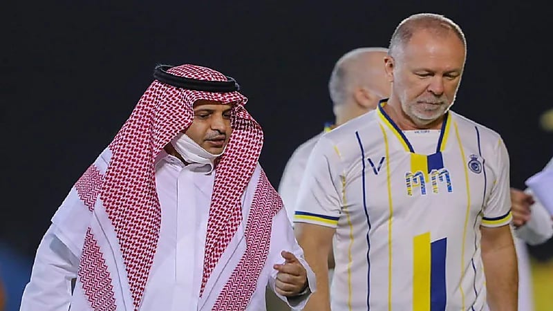النصر يتجه لإلغاء عقد مينيزيس وإسناد مهمة التدريب للكرواتي إيفو