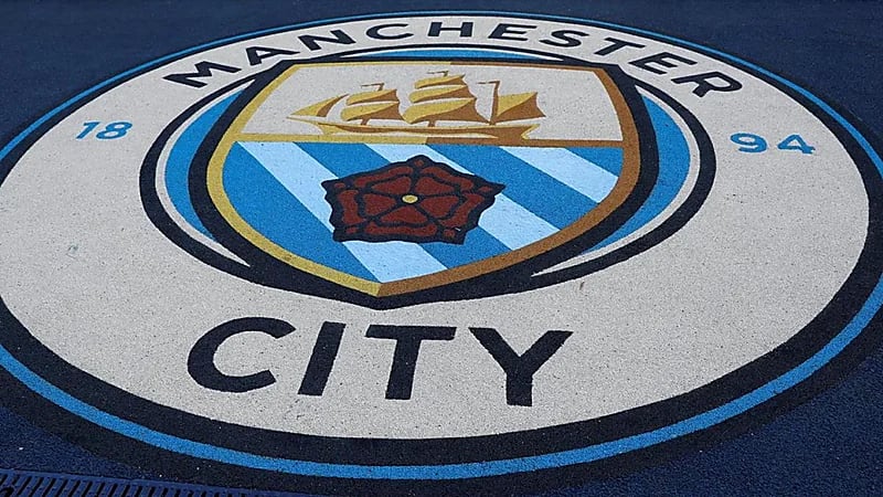 مانشستر سيتي يقاضي الدوري الإنجليزي